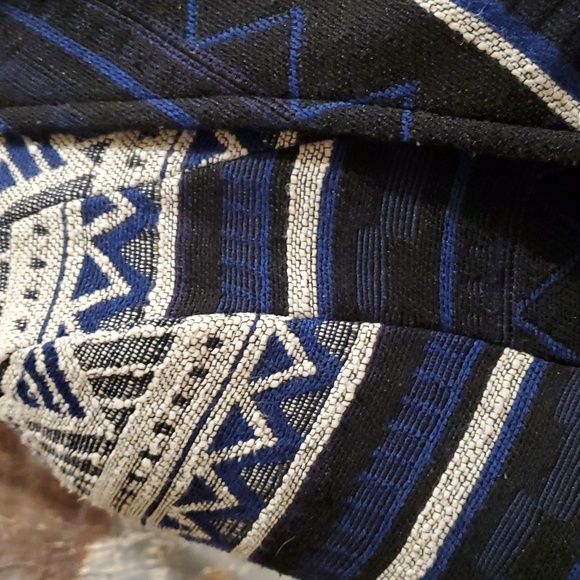 EUC Jacquard Blue & Black Aztec Tribal Wrap Jacket Women L - Picture 3 of 6